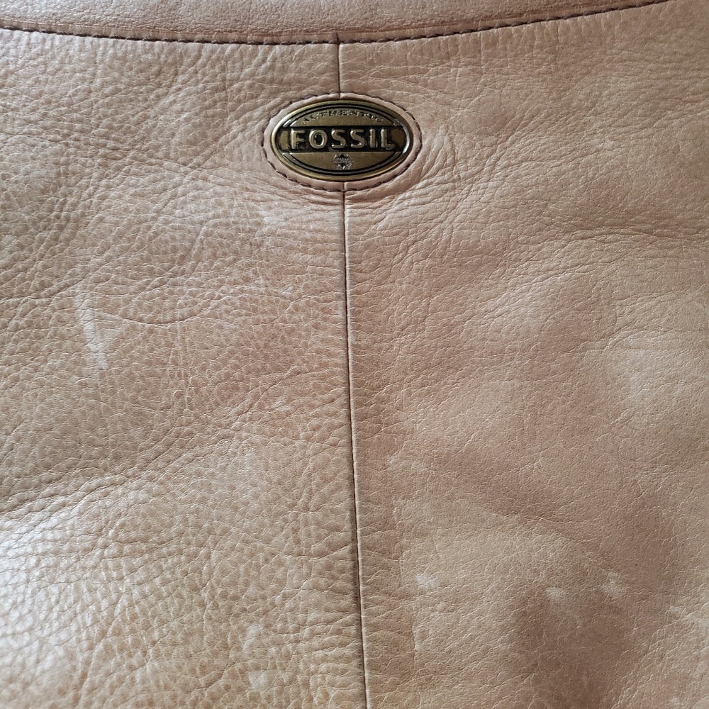 Fossil crossbody bag. - Picture 3 of 4